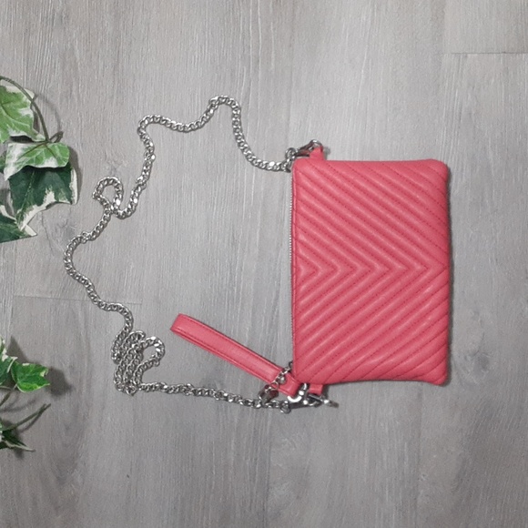 Forever 21  Pink Purse 👛 - Picture 3 of 12